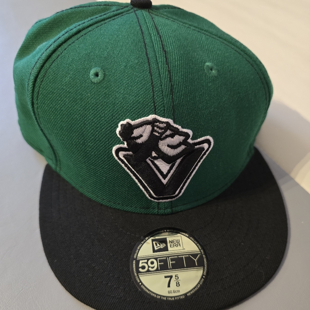 NHL Vancouver Canucks Hat